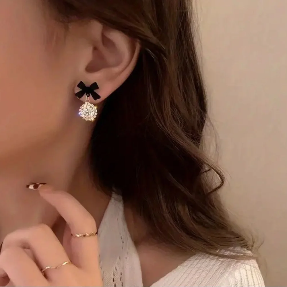 NEW 1 Pair Exquisite Bow Earrings 🎀 - Picture 5 of 6